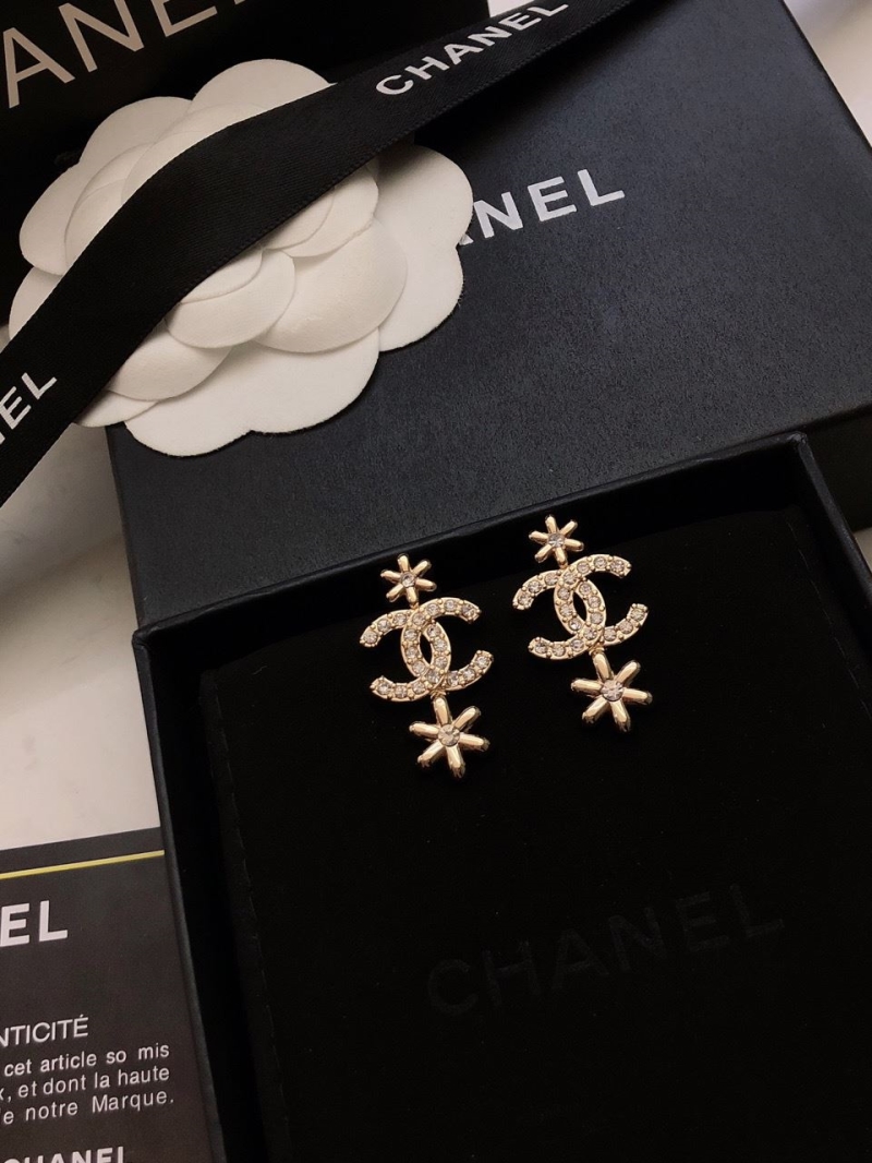 Ch**el earrings